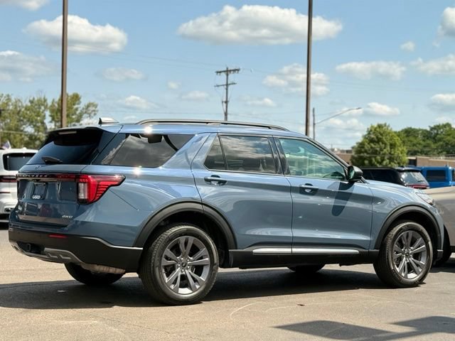 Certified 2025 Ford Explorer Active w/ Active Comfort Package AWD/4WD image 34