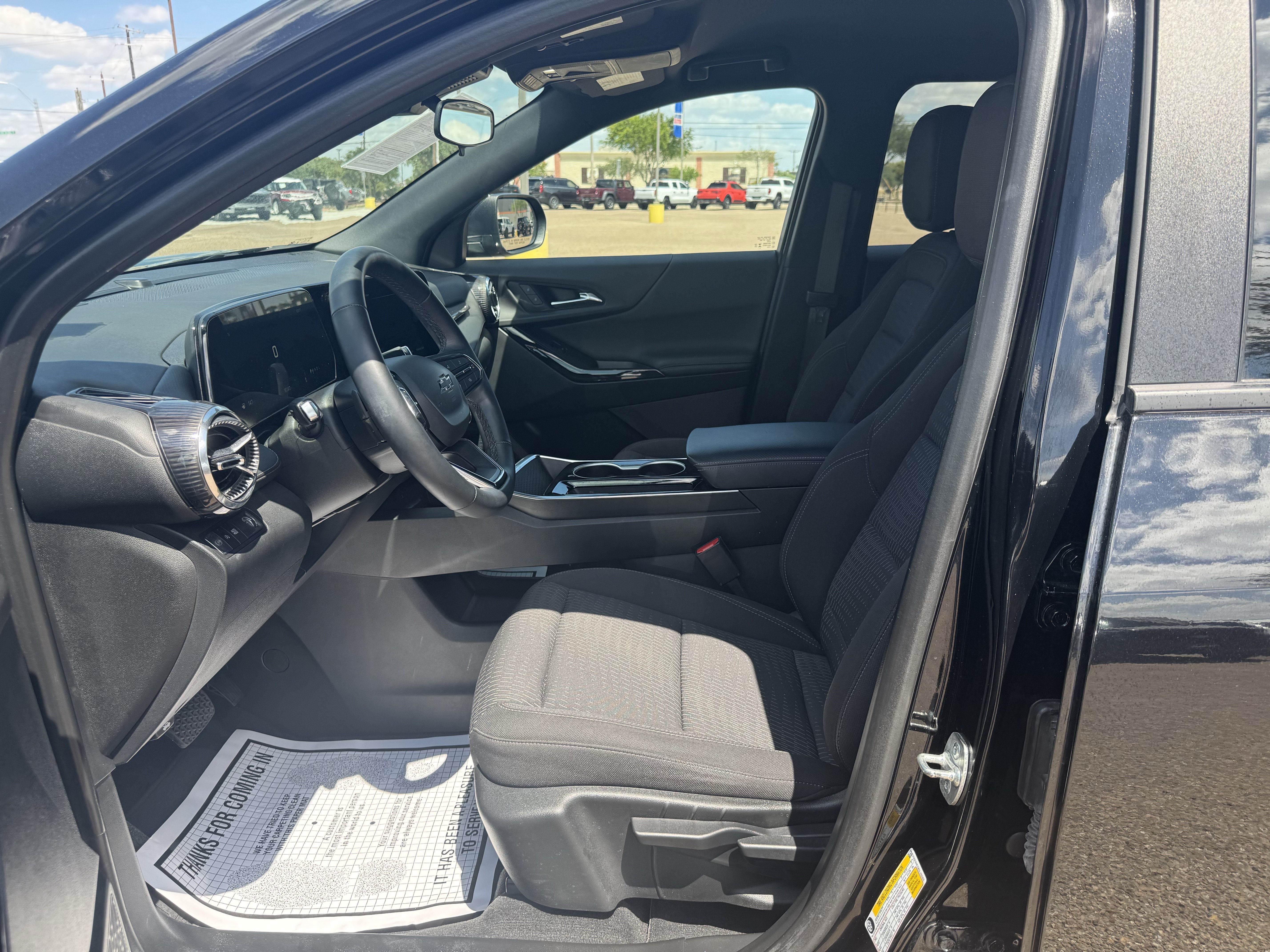 Used 2025 Chevrolet Equinox LT w/ Midnight Edition FWD image 20