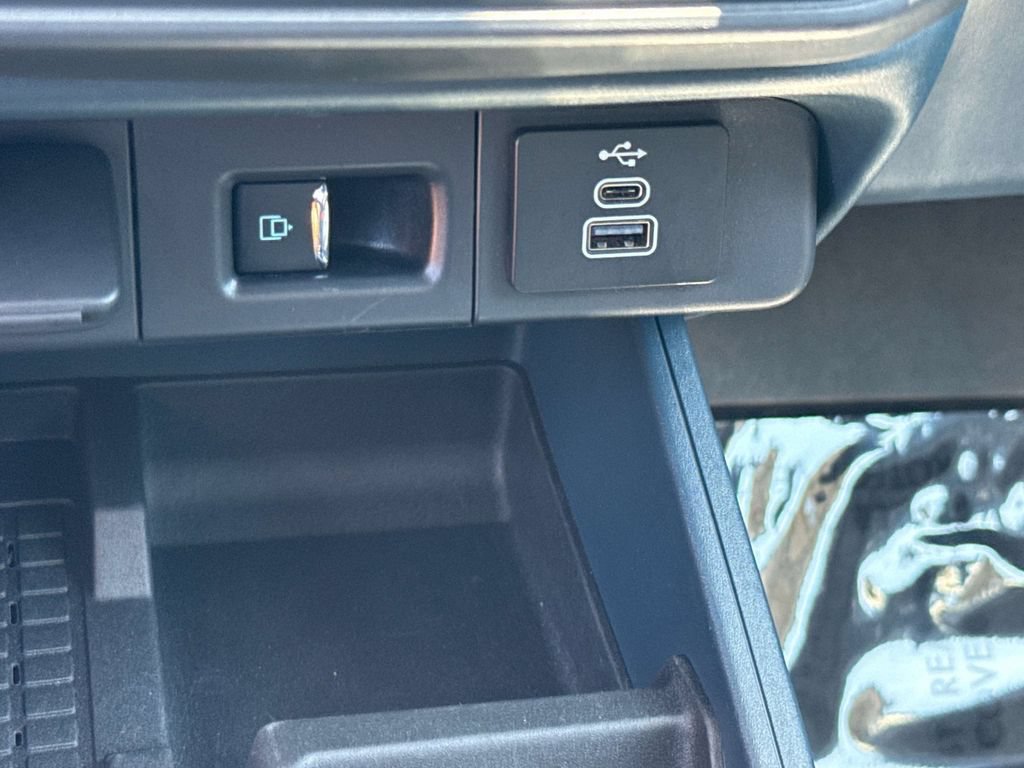 Certified 2025 Ford Maverick Lobo AWD/4WD image 29