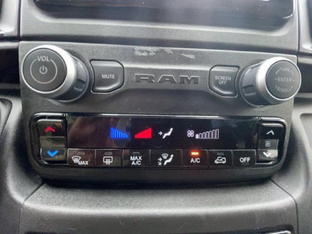 Used 2025 RAM ProMaster 2500 w/ U-Haul Equipment Group FWD image 25