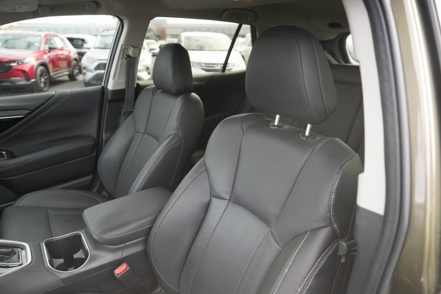 Used 2021 Subaru Outback Limited image 10