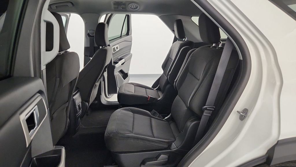 Certified 2023 Ford Explorer XLT AWD/4WD image 29