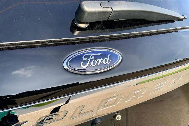 Certified 2020 Ford Explorer XLT w/ Equipment Group 202A RWD image 30