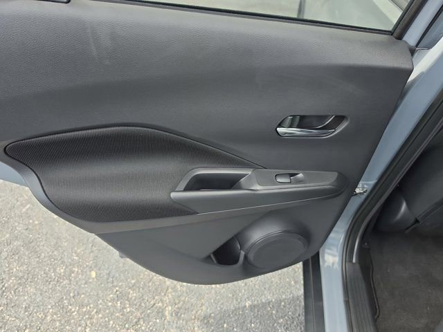 Used 2023 Nissan Kicks SV image 11