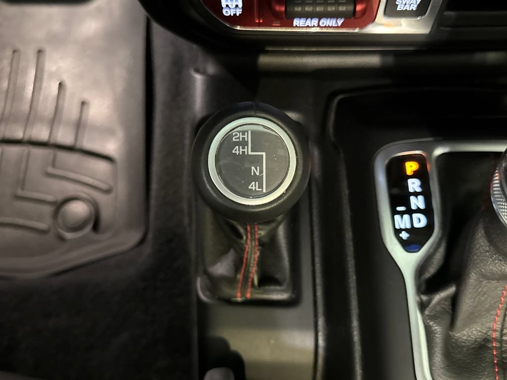 Used 2020 Jeep Wrangler Unlimited Rubicon w/ Dual Top Group AWD/4WD image 20