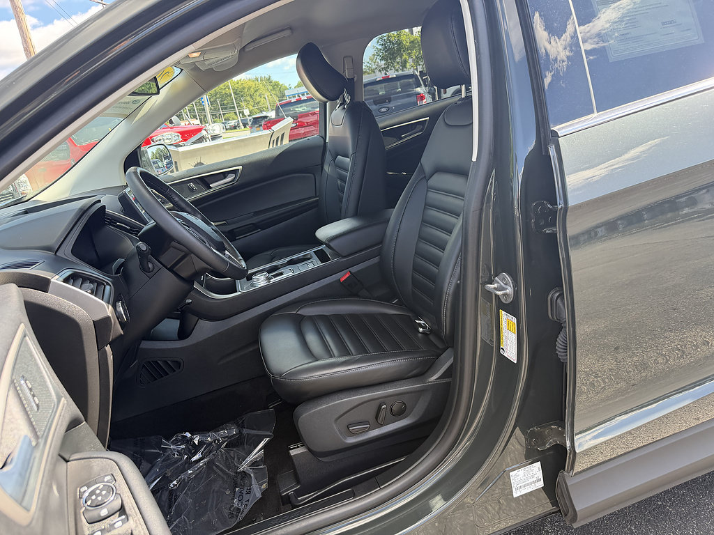 Certified 2024 Ford Edge SEL w/ Convenience Package AWD/4WD image 13