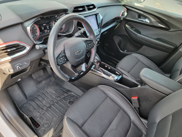 Used 2022 Chevrolet TrailBlazer RS w/ Sun and Liftgate Package AWD/4WD image 18