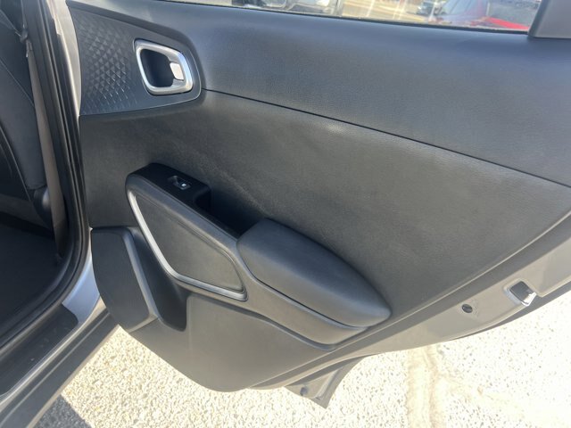 Used 2025 Kia Soul EX FWD image 13