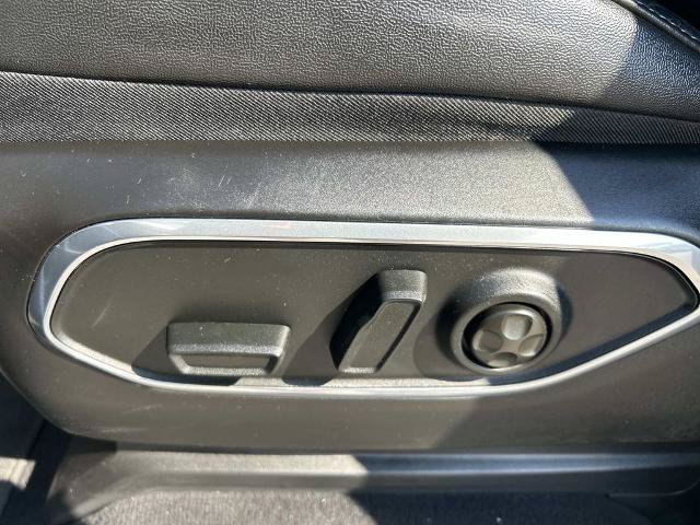 Used 2024 Jeep Wagoneer 2WD w/ Premium Group I image 28