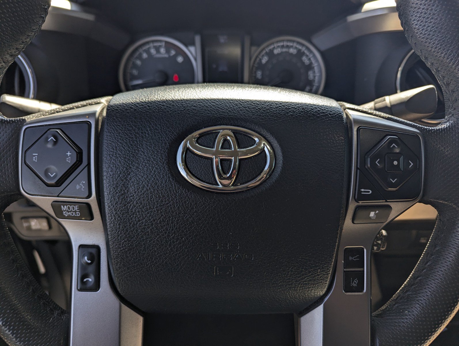 Used 2019 Toyota Tacoma SR5 RWD image 11