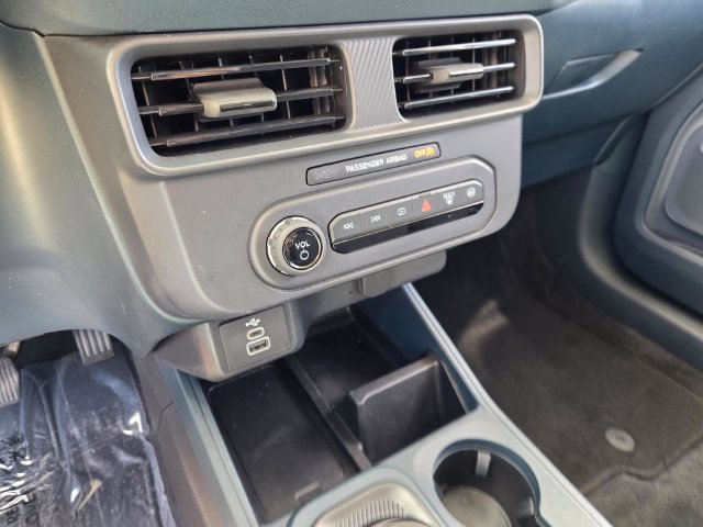 Certified 2025 Ford Maverick XL FWD image 23