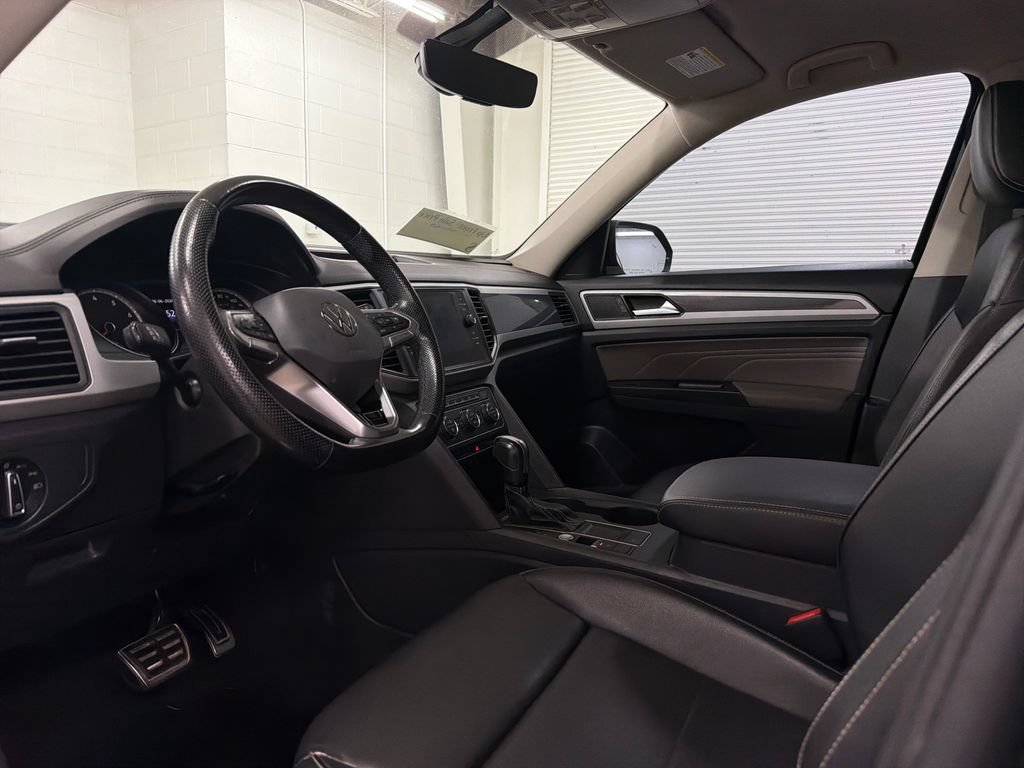 Used 2021 Volkswagen Atlas SE w/ Towing Package FWD image 6