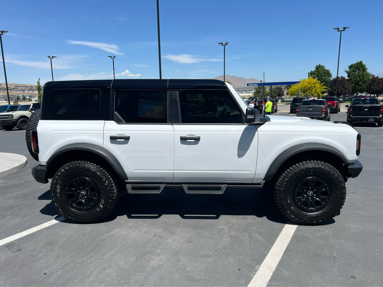 Certified 2024 Ford Bronco Wildtrak AWD/4WD image 6