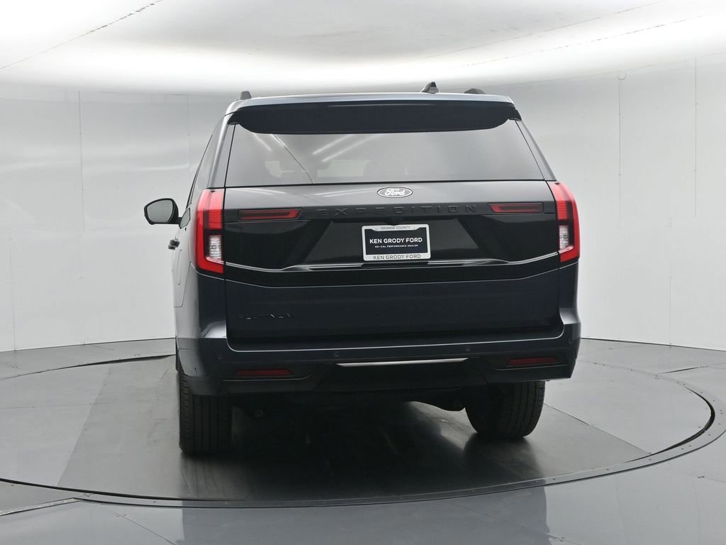 Certified 2025 Ford Expedition Platinum w/ Stealth Appearance Package image 12