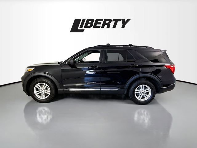 Certified 2022 Ford Explorer XLT w/ Equipment Group 202A image 2