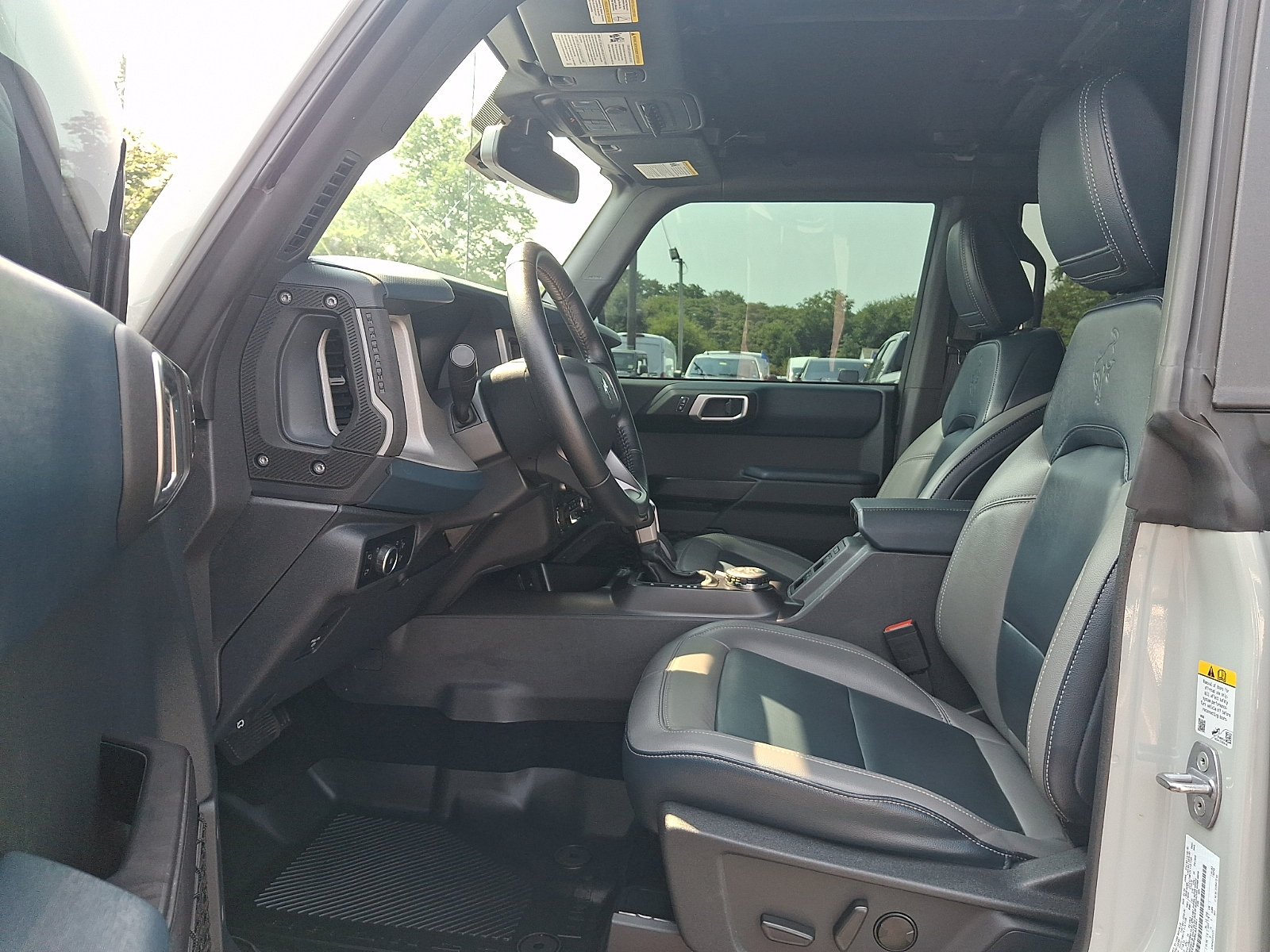Certified 2024 Ford Bronco Outer Banks w/ Sasquatch Package AWD/4WD image 13