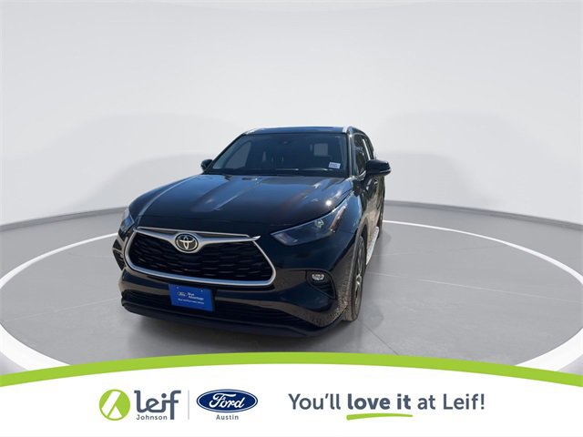 Used 2022 Toyota Highlander XLE image 12