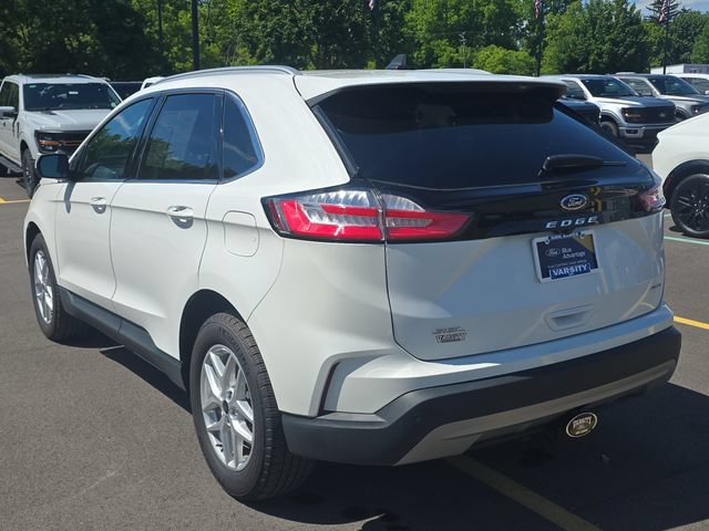 Certified 2023 Ford Edge SEL w/ Convenience Package AWD/4WD image 3