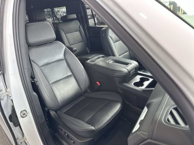 Used 2024 Chevrolet Suburban LT w/ Luxury Package AWD/4WD image 28