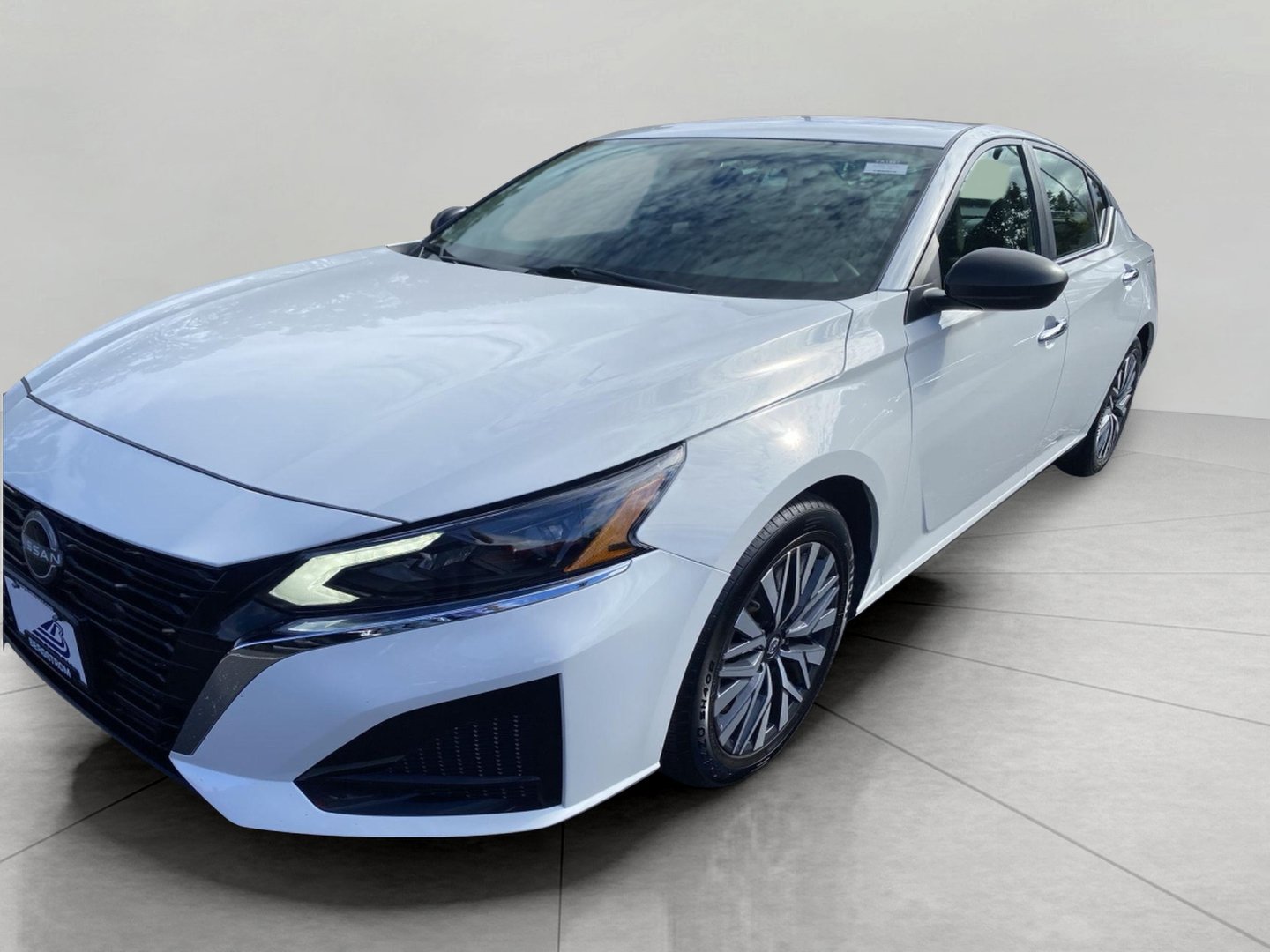 Used 2025 Nissan Altima 2.5 SV FWD image 4
