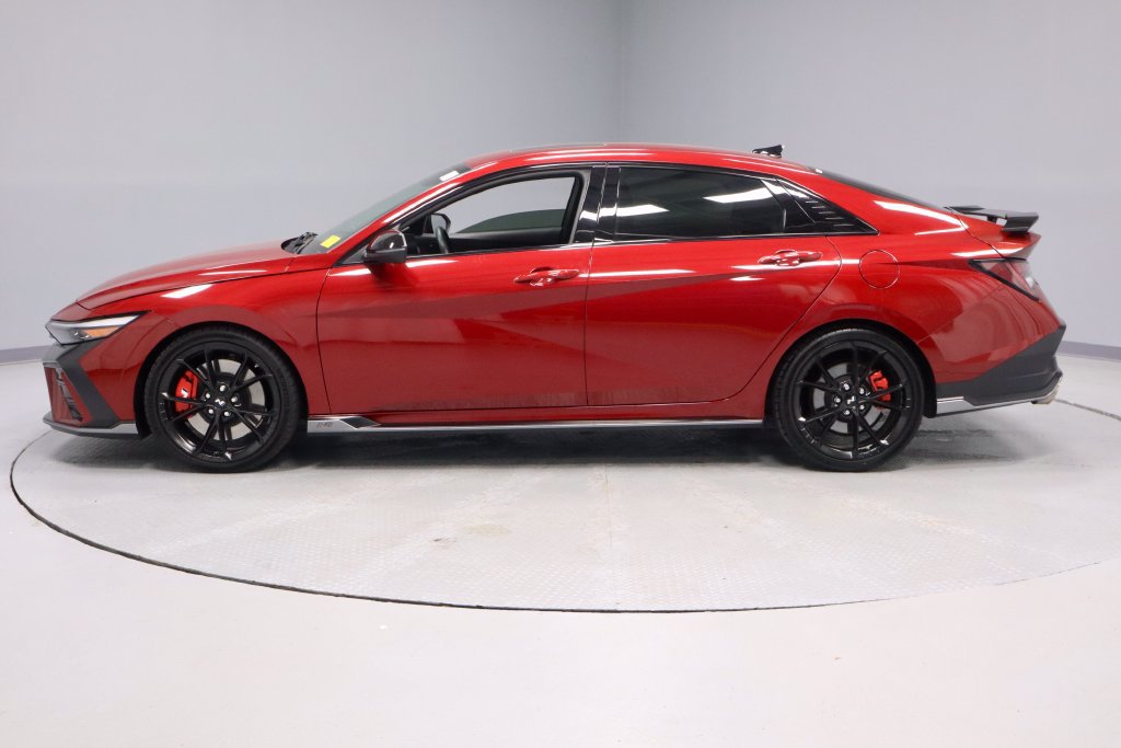 Used 2025 Hyundai Elantra N FWD image 9