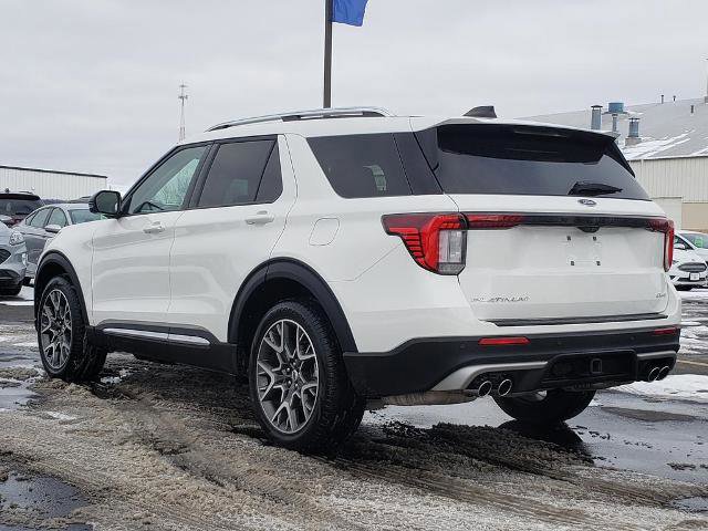 Certified 2025 Ford Explorer Platinum w/ Ultimate Package image 3
