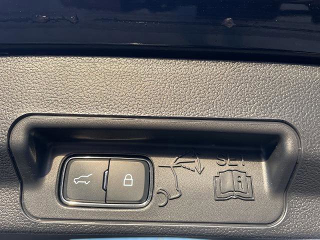 Certified 2023 Ford Explorer Limited w/ Equipment Group 301A image 22