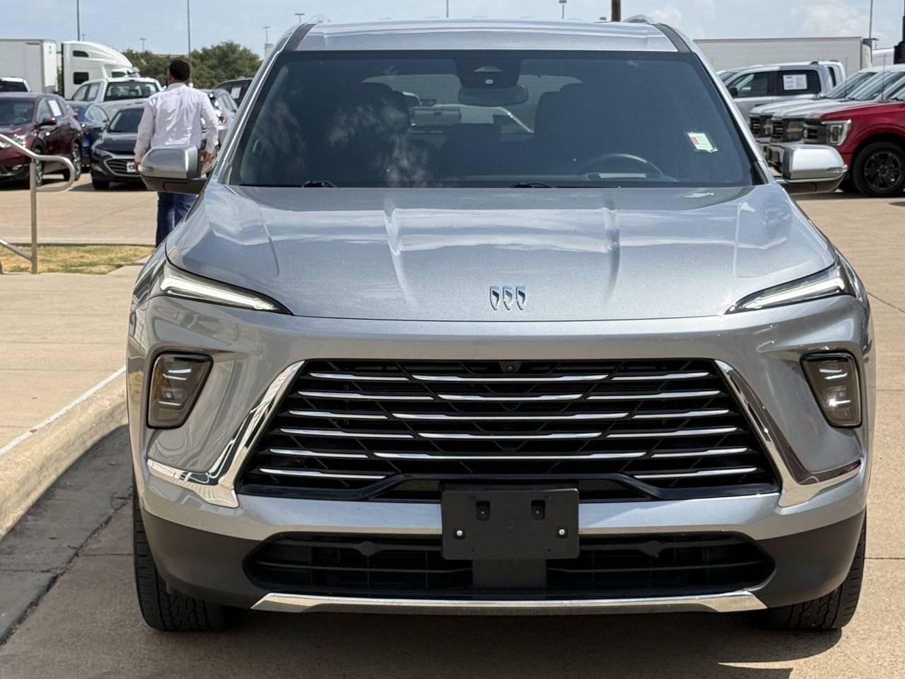 Used 2025 Buick Enclave Preferred w/ Power Package FWD image 8