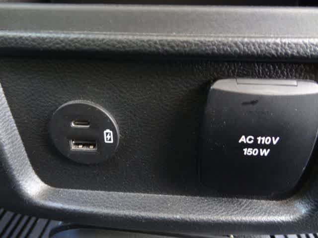Certified 2022 Ford Edge SEL w/ Convenience Package AWD/4WD image 10