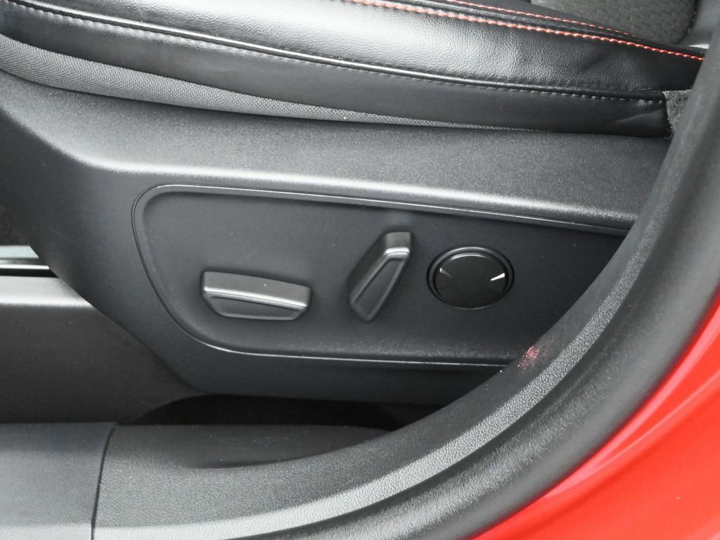 Certified 2025 Ford Escape ST-Line Select image 39