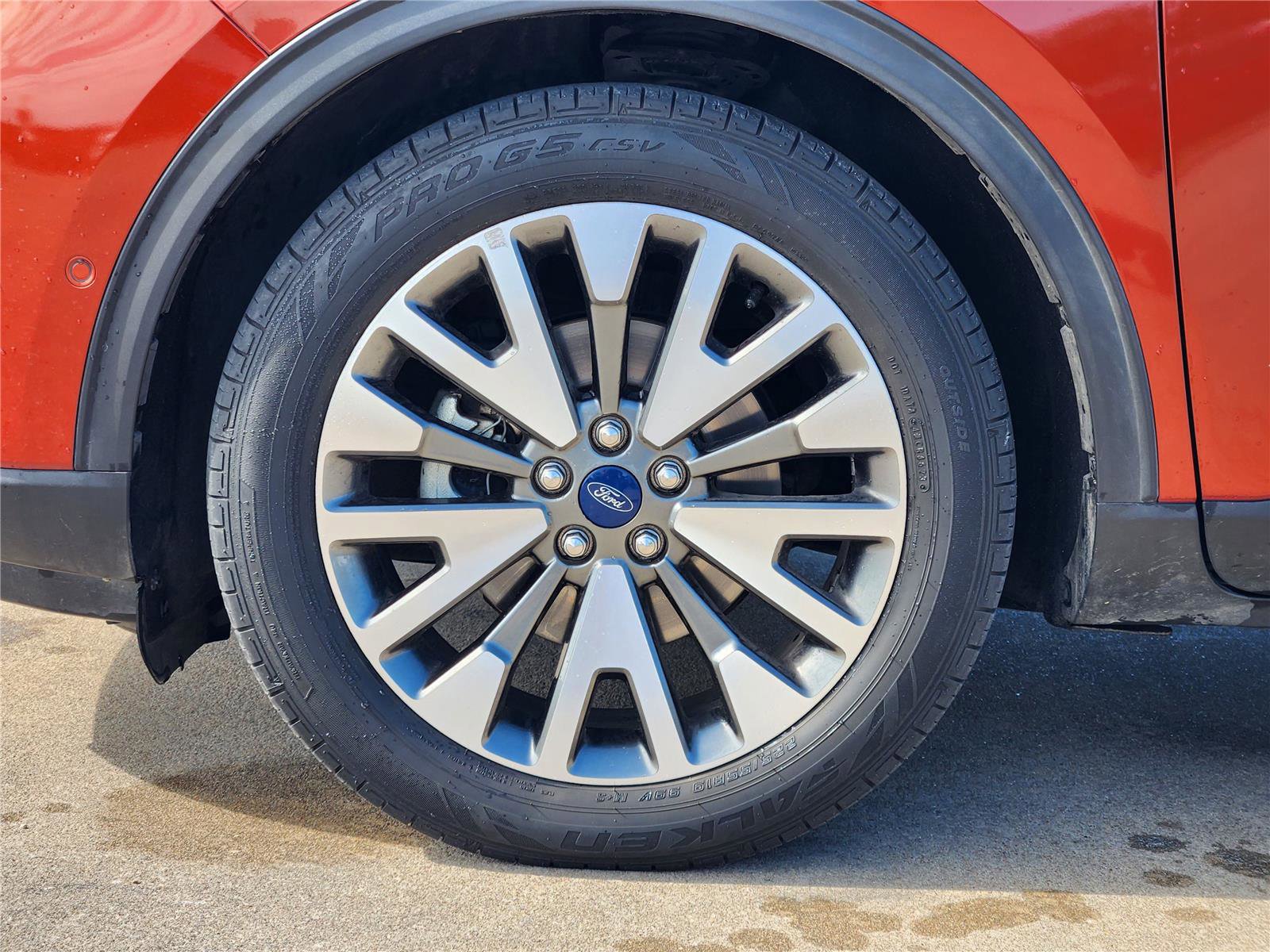 Certified 2020 Ford Escape Titanium AWD/4WD image 9