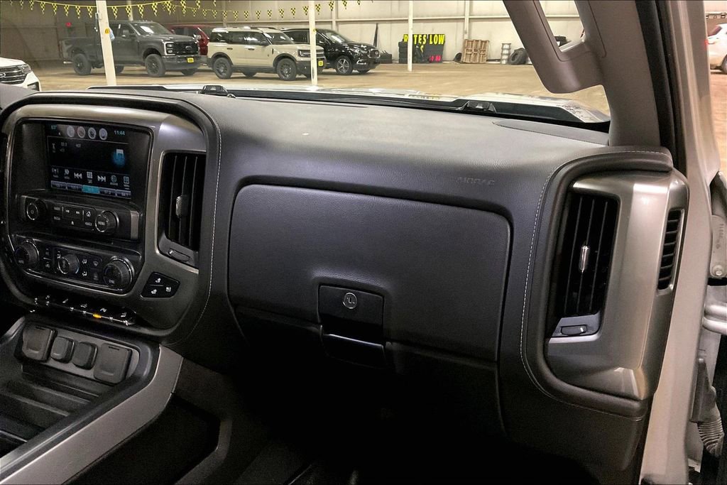 Used 2018 Chevrolet Silverado 1500 LTZ Z71 w/ LTZ Plus Package AWD/4WD image 15