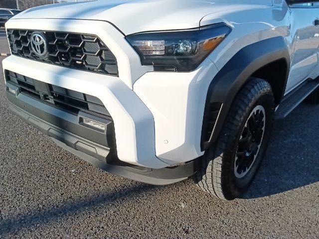 Used 2025 Toyota 4Runner TRD Off-Road AWD/4WD image 9