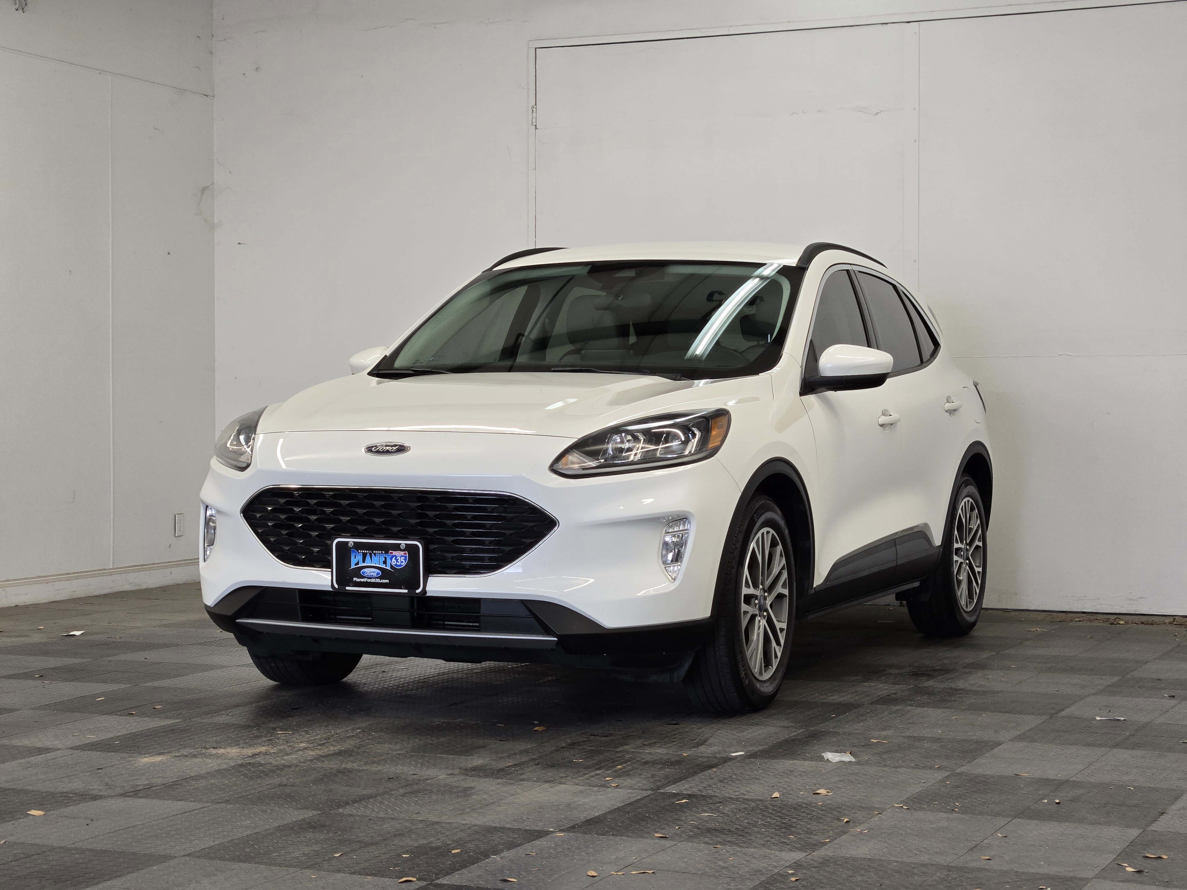 Certified 2022 Ford Escape SEL FWD image 1