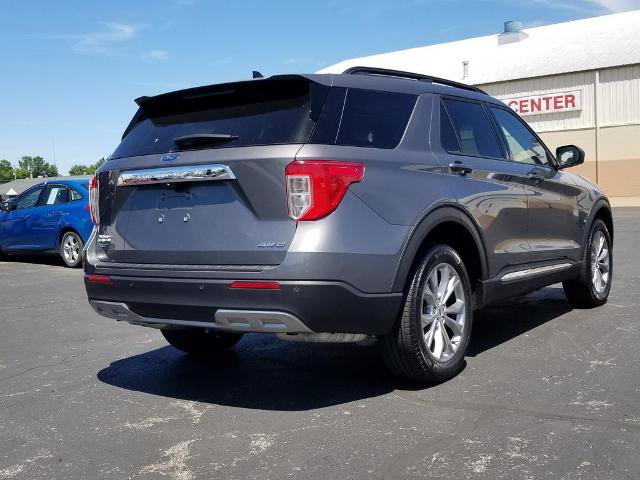 Certified 2023 Ford Explorer XLT w/ Equipment Group 202A AWD/4WD image 2