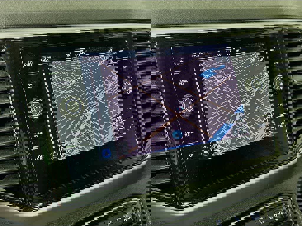 Used 2022 Volkswagen Atlas SEL Premium image 29