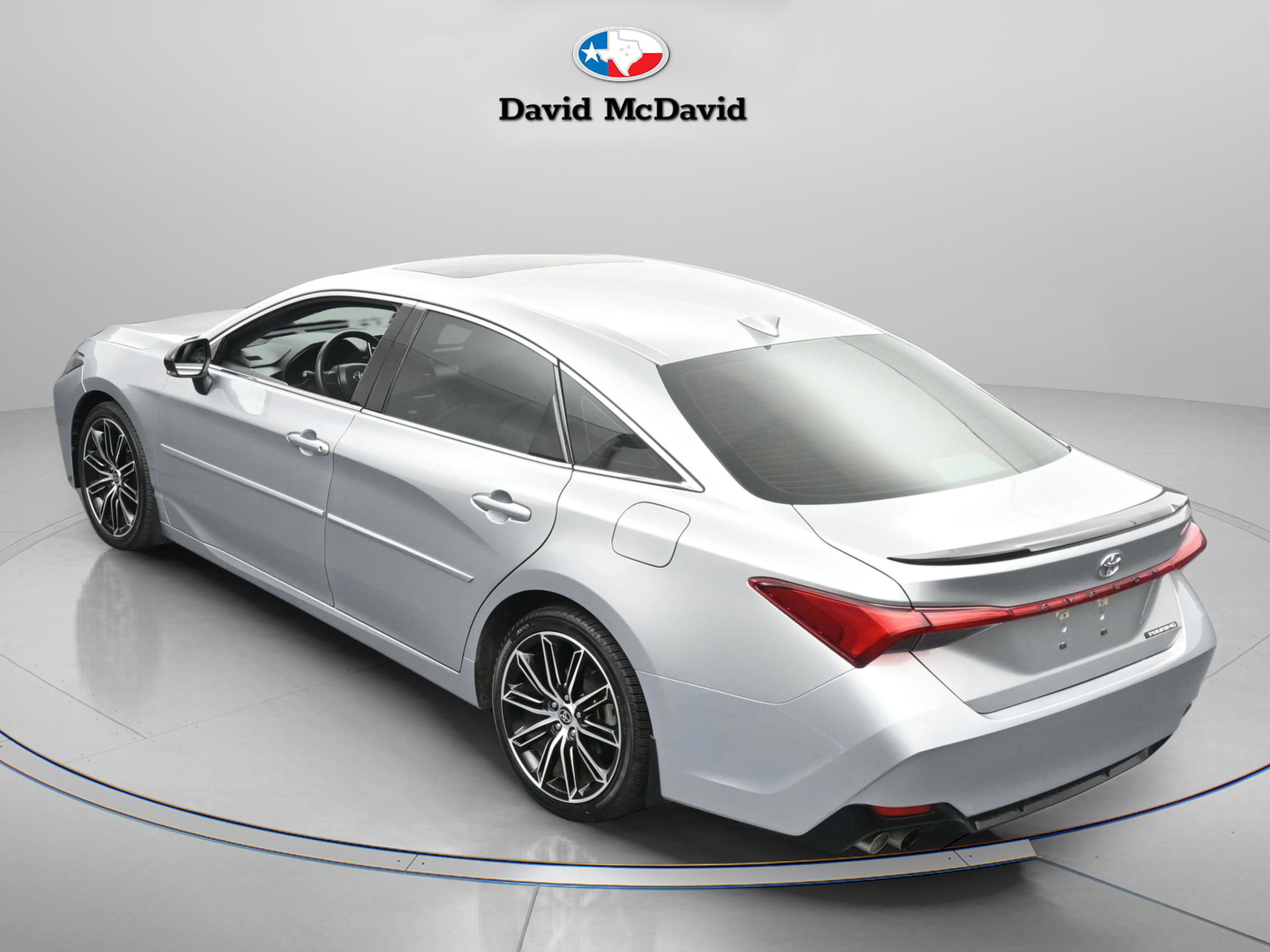 Used 2022 Toyota Avalon Touring image 10