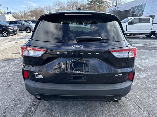 Certified 2021 Ford Escape SE w/ SE Sport Appearance Package image 4
