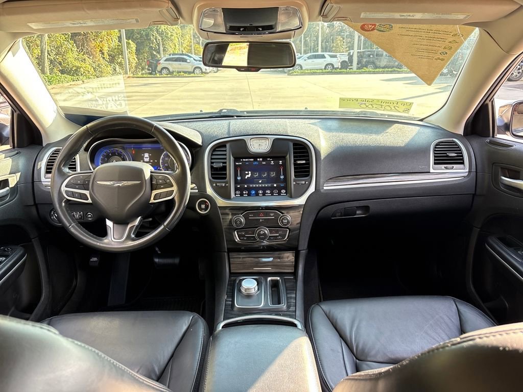 Used 2019 Chrysler 300 Touring L w/ Quick Order Package 22F image 11