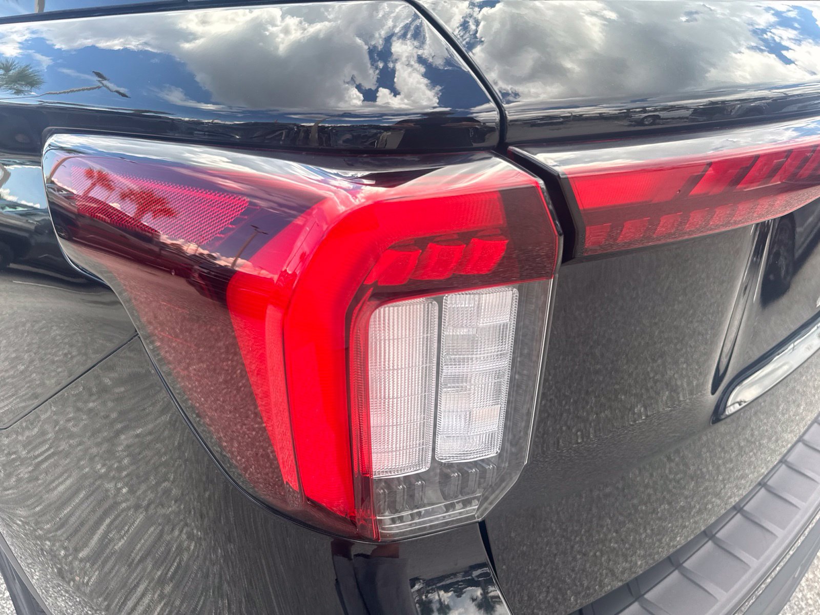 Certified 2025 Ford Explorer ST w/ Sun And Sound Package RWD image 12