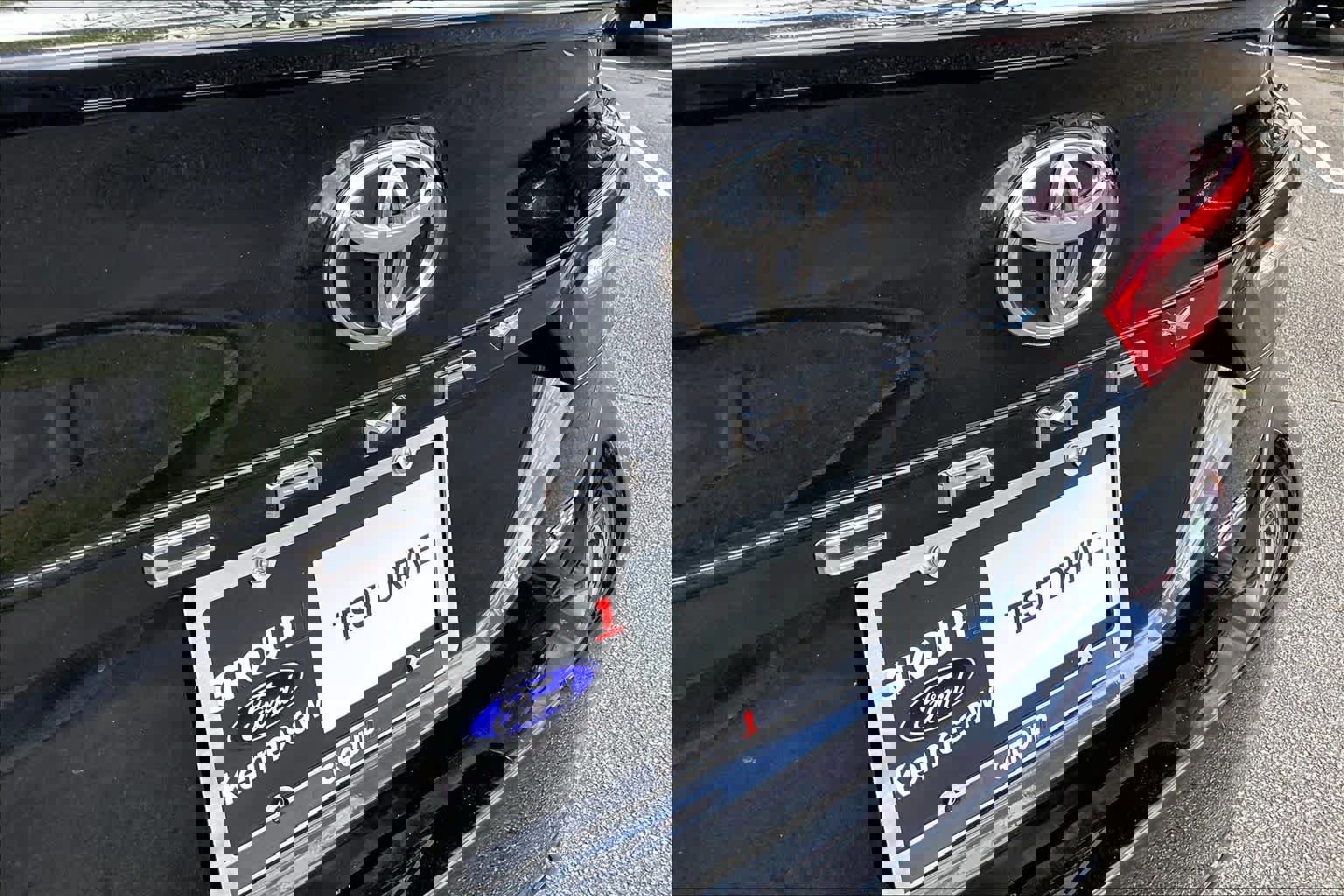 Used 2024 Toyota Camry XSE image 30