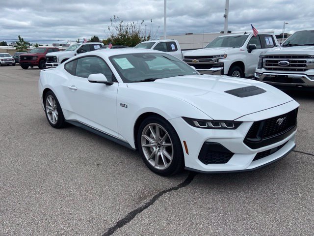 Certified 2024 Ford Mustang GT Premium RWD image 3