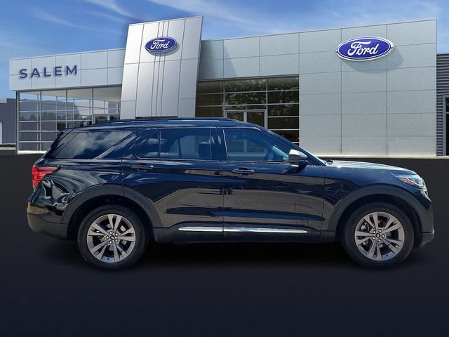 Certified 2025 Ford Explorer Active w/ Active Comfort Package AWD/4WD image 2