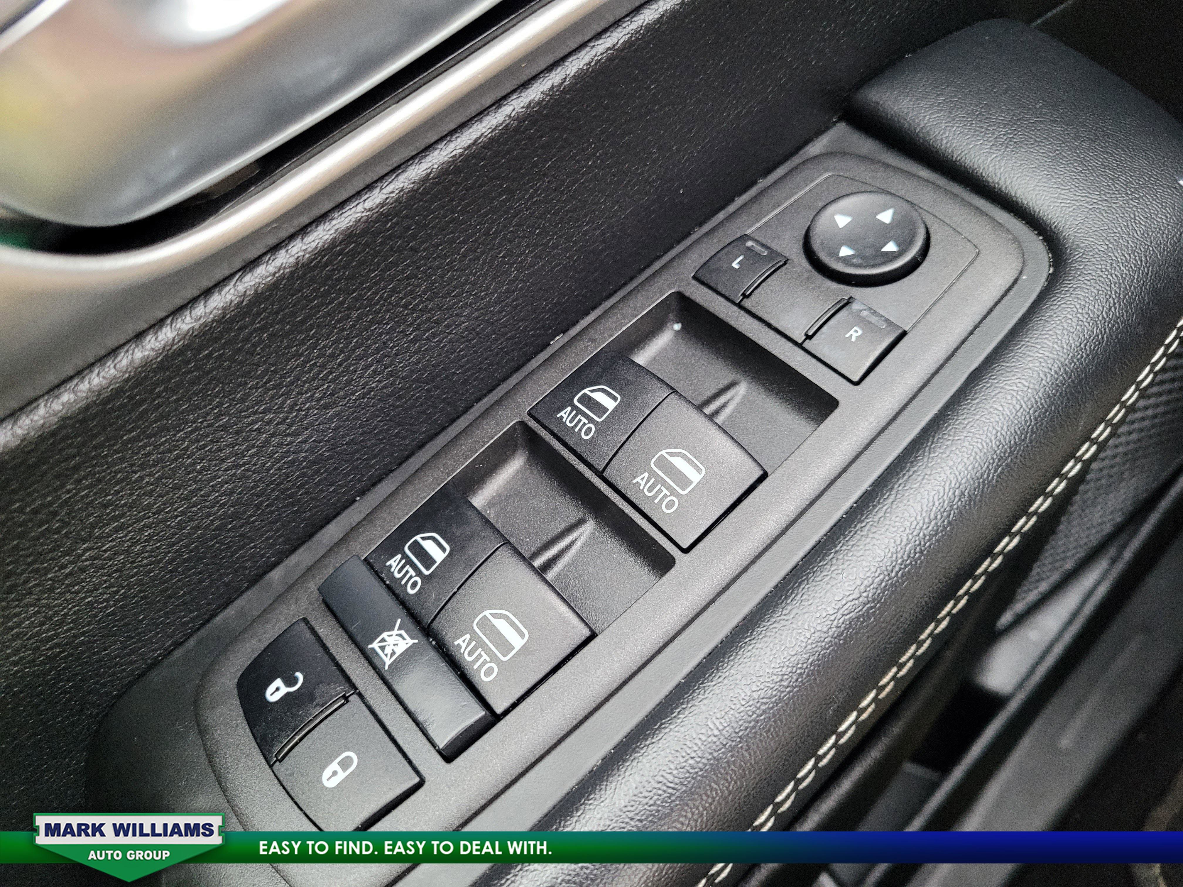 Used 2022 Chrysler Pacifica Limited w/ S Appearance Package image 30