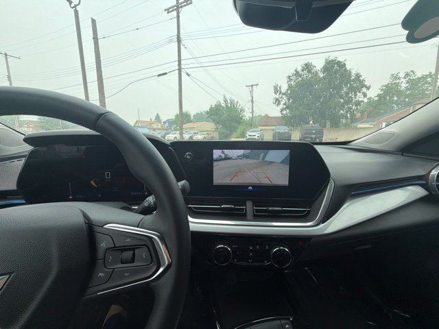 Used 2024 Chevrolet Trax LT FWD image 7
