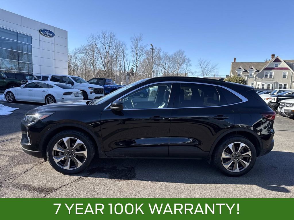 Certified 2023 Ford Escape Platinum w/ Premium Technology Package image 2