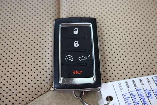 Used 2021 Jeep Grand Cherokee L Limited w/ Luxury Tech Group II AWD/4WD image 27