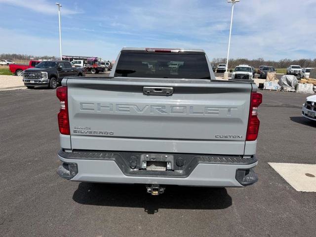 Used 2024 Chevrolet Silverado 1500 Custom image 4