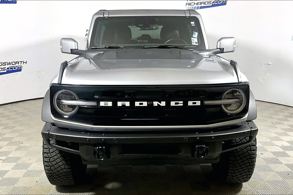 Certified 2023 Ford Bronco Outer Banks w/ Sasquatch Package AWD/4WD image 2