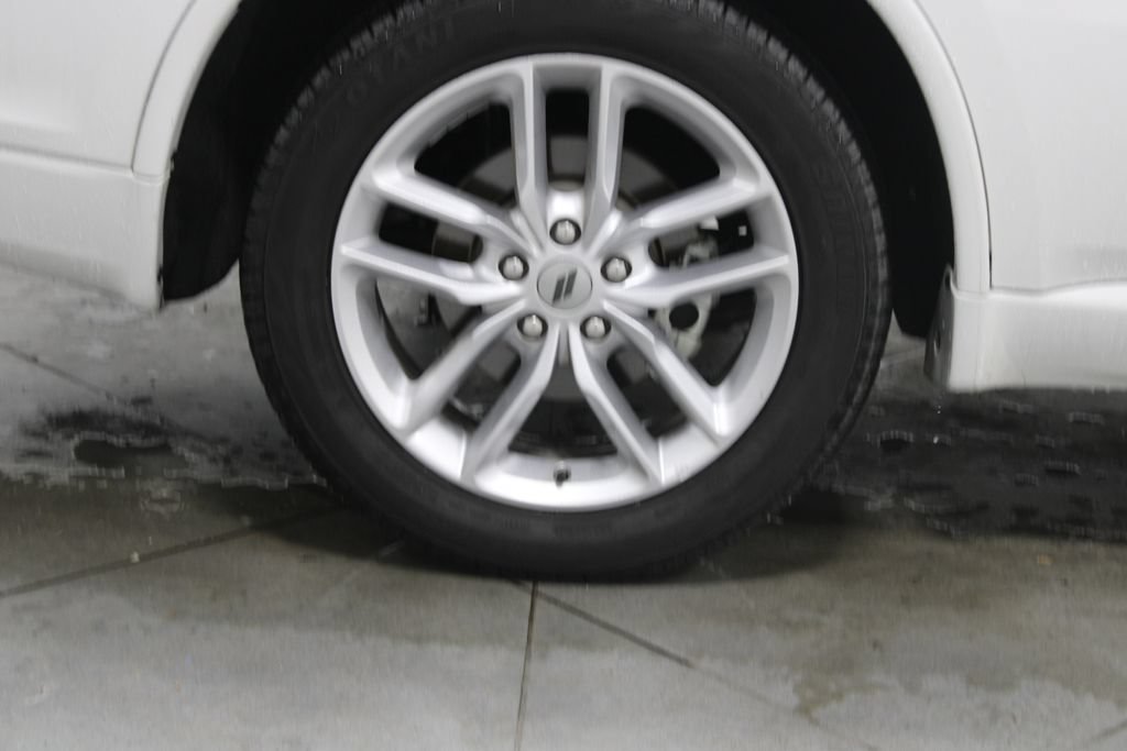 Used 2024 Dodge Durango GT RWD image 14